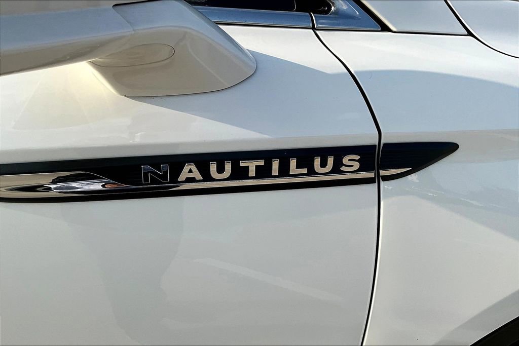 Used 2021 Lincoln Nautilus Reserve w/ Cargo Utility Package image 42