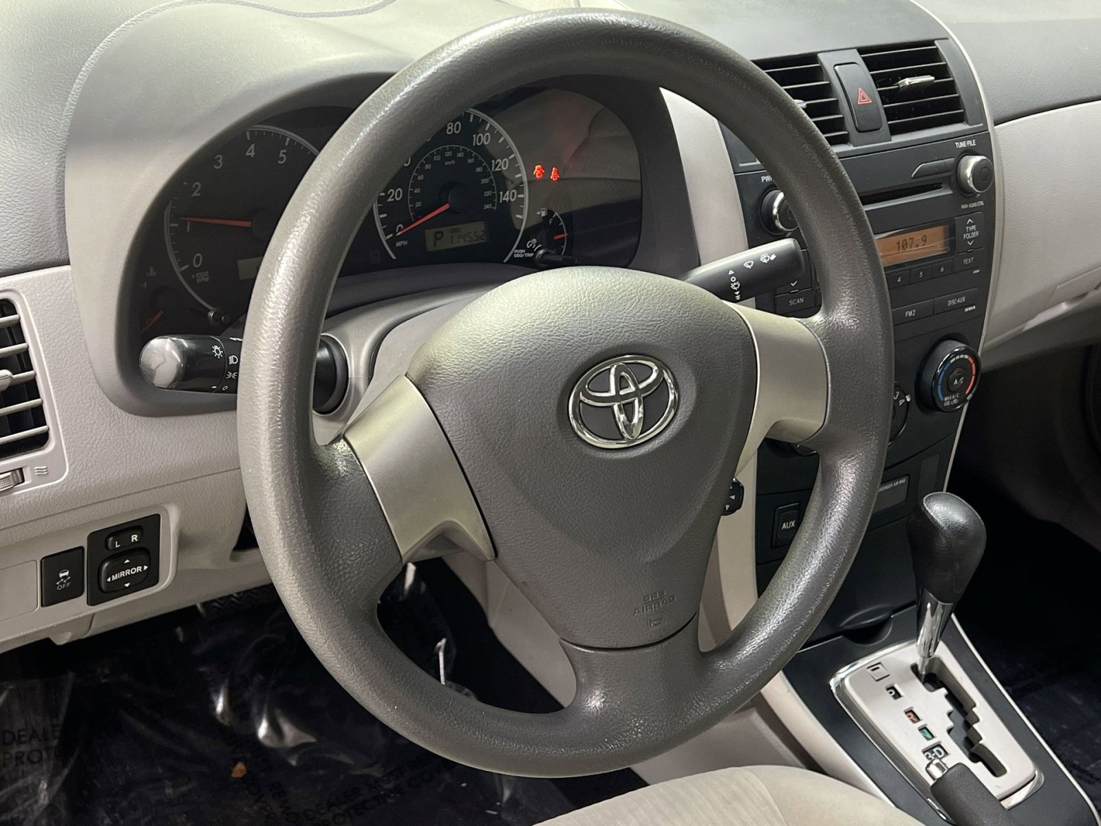 Used 2010 Toyota Corolla LE image 12