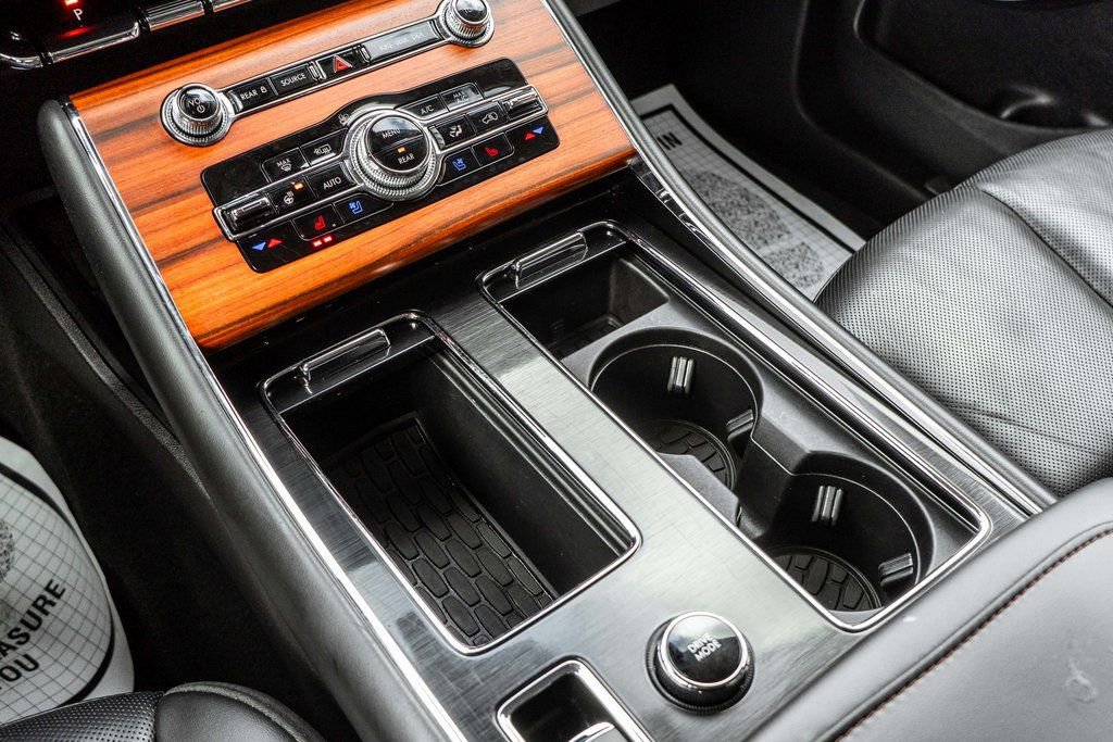 Used 2024 Lincoln Aviator Reserve image 25