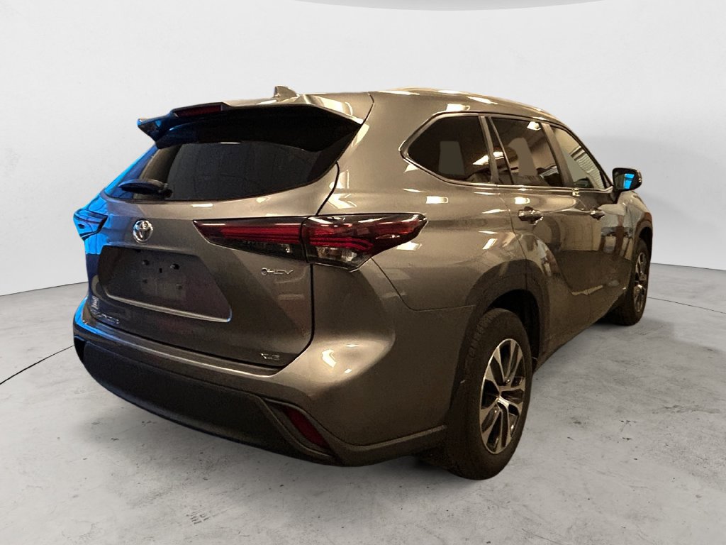 Certified 2026 Toyota Highlander XLE AWD/4WD image 5