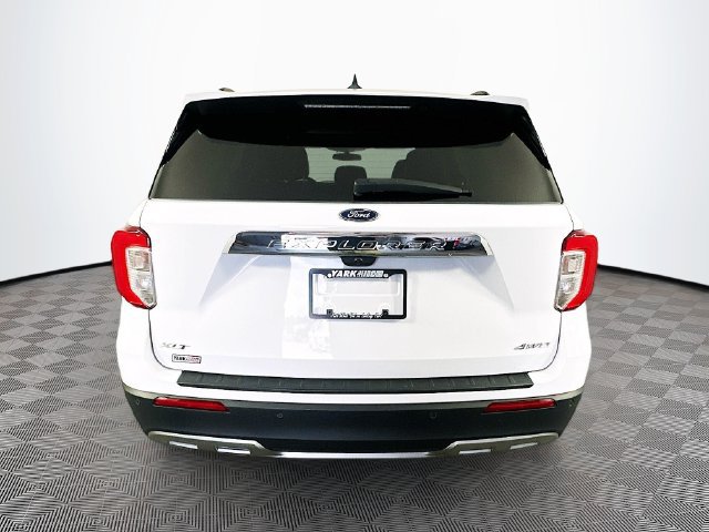 Certified 2023 Ford Explorer XLT w/ Equipment Group 202A AWD/4WD image 10