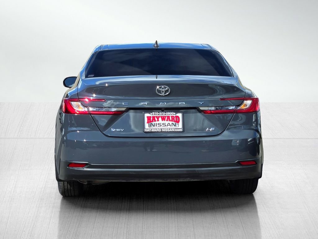 Used 2025 Toyota Camry LE image 5