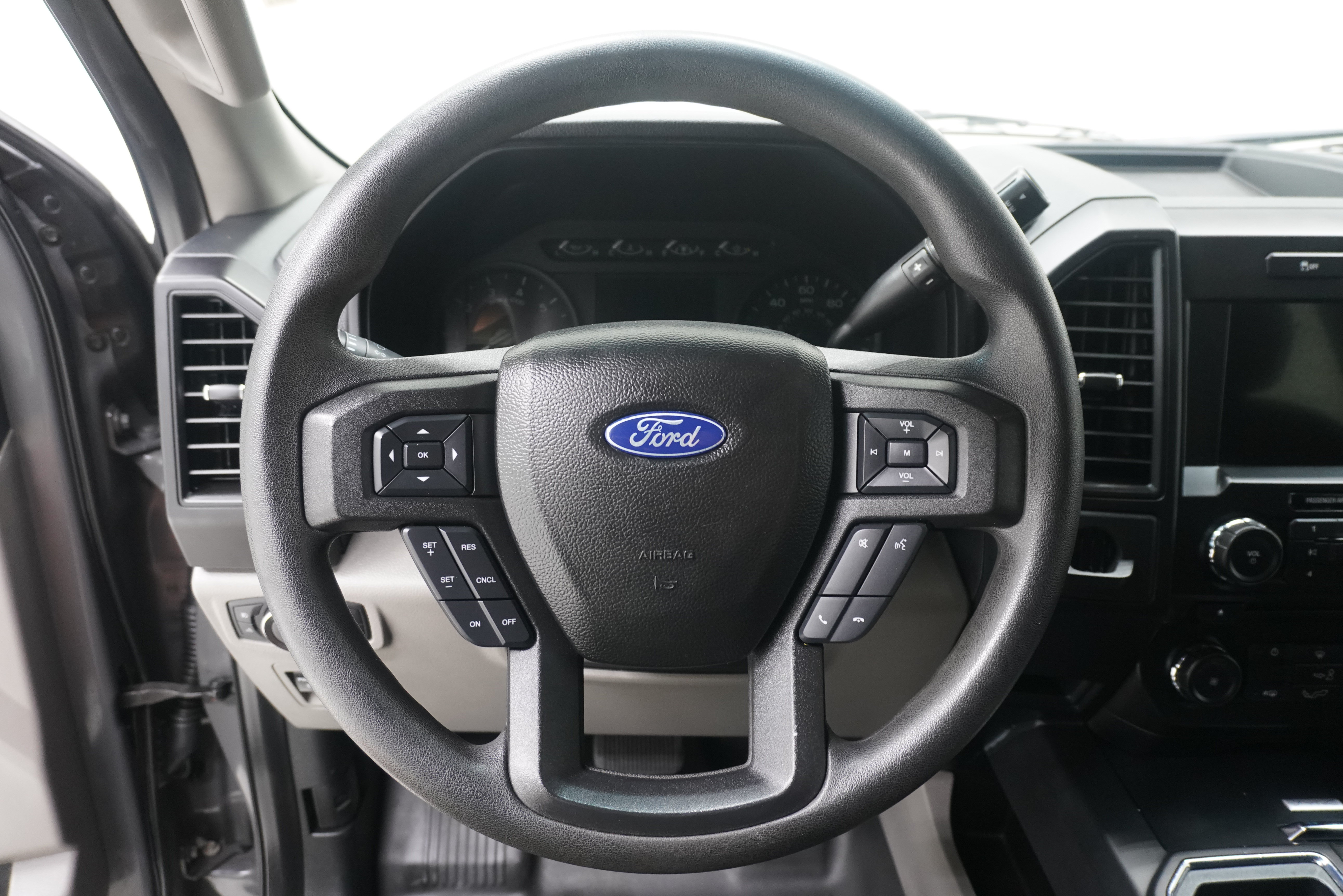 Used 2018 Ford F150 XL w/ Equipment Group 101A Mid RWD image 15