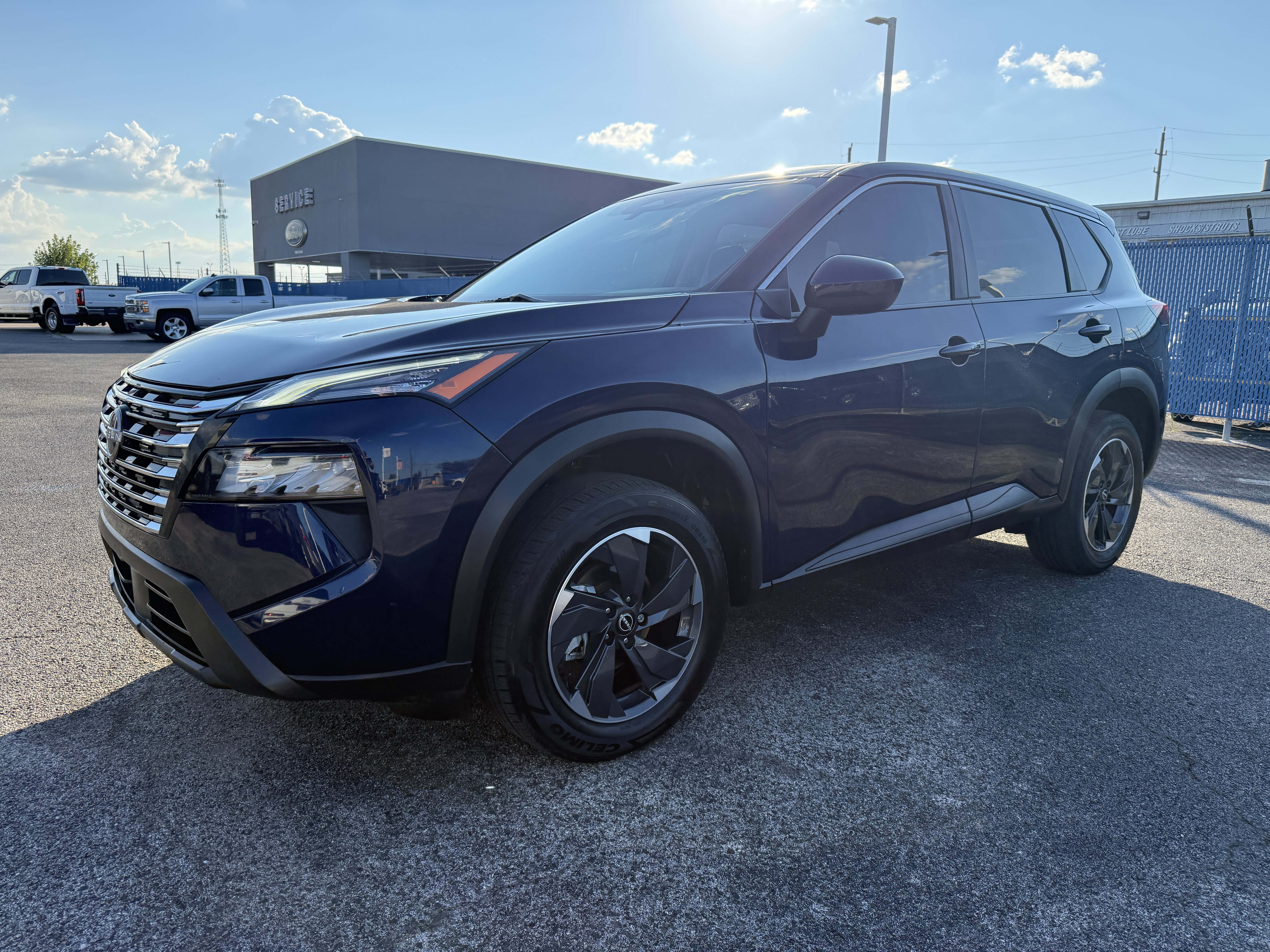 Used 2024 Nissan Rogue SV FWD image 7