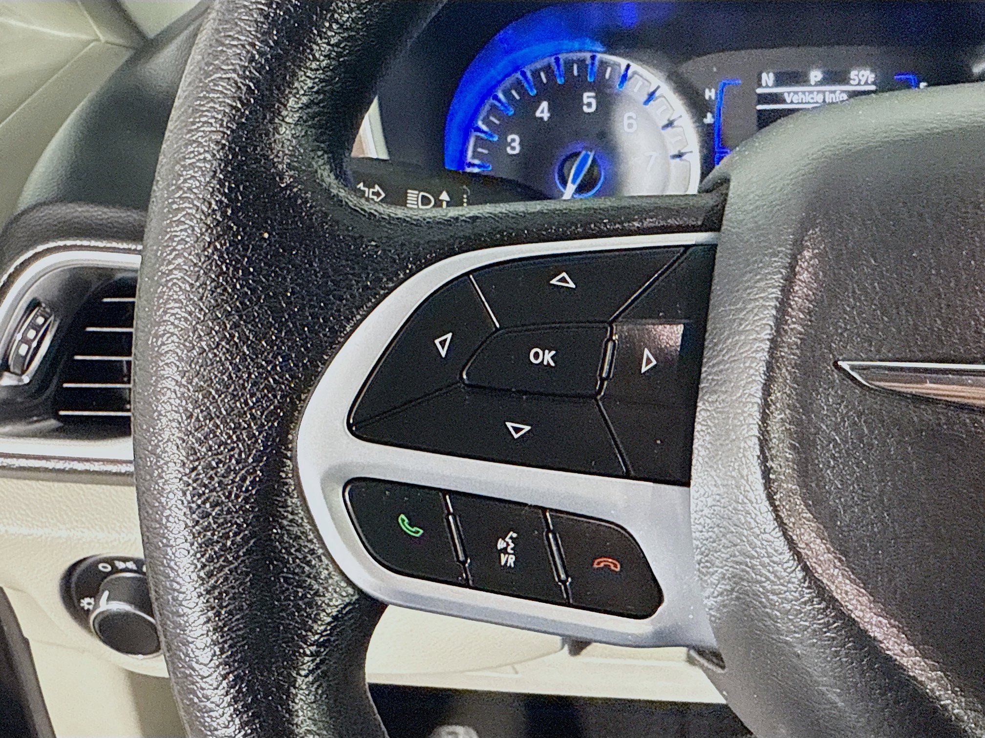 Used 2019 Chrysler Pacifica LX w/ Tire & Wheel Group image 14