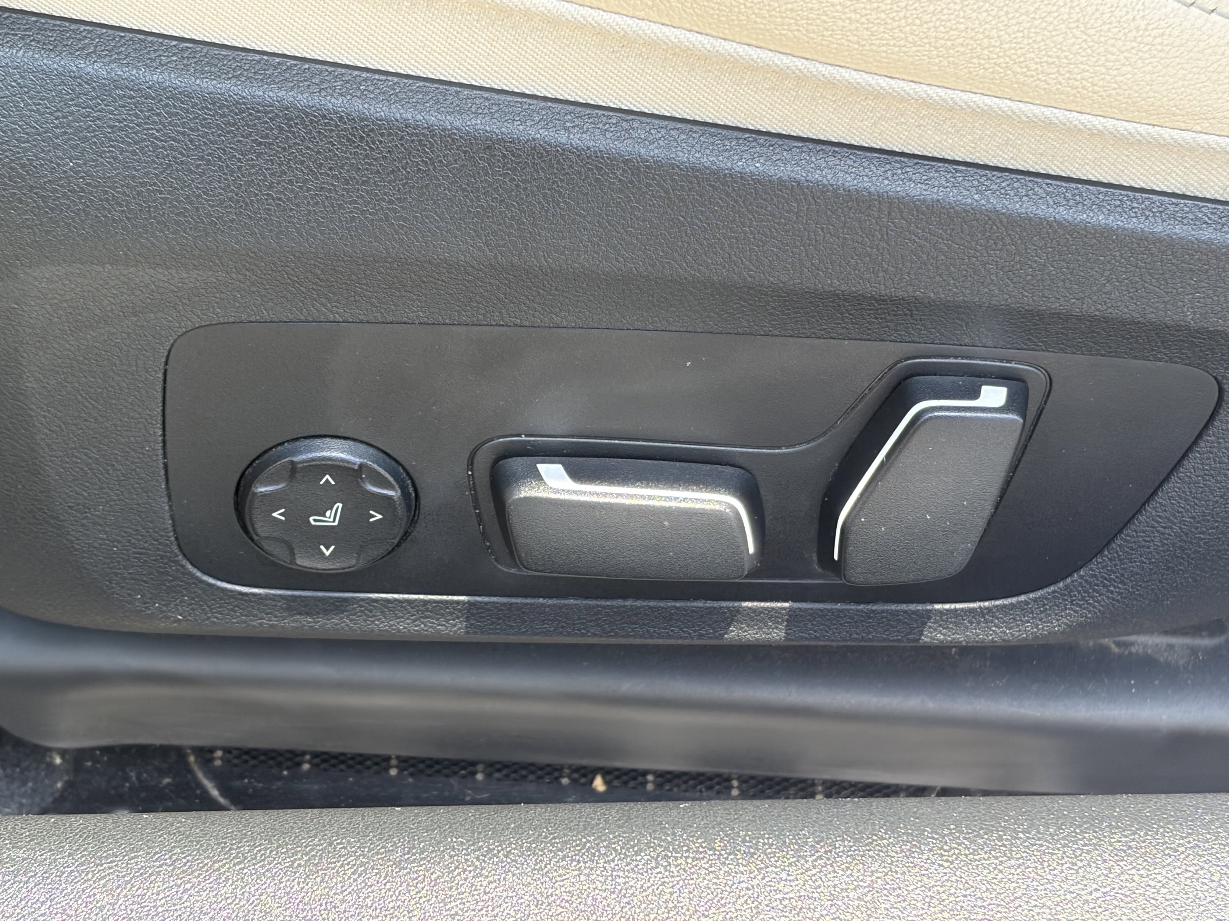 Used 2024 BMW 430i Convertible RWD image 20