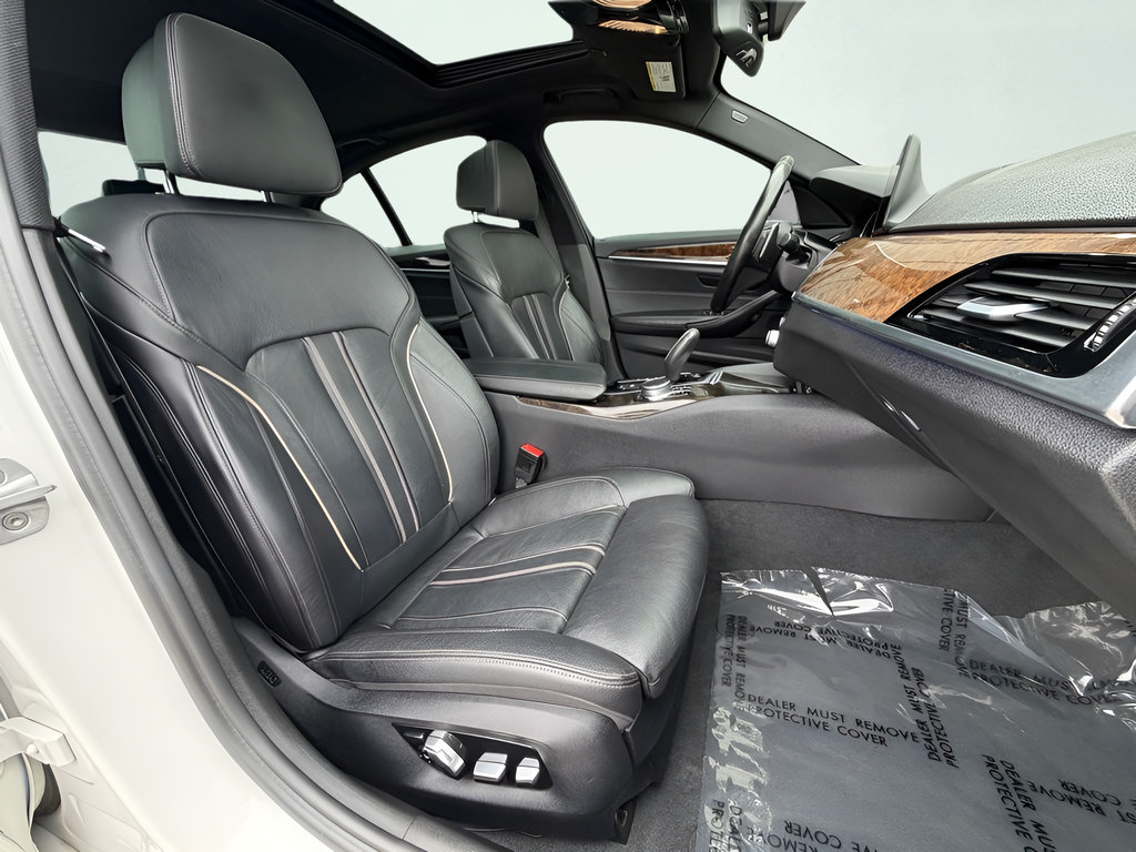 Used 2018 BMW 530e RWD image 32