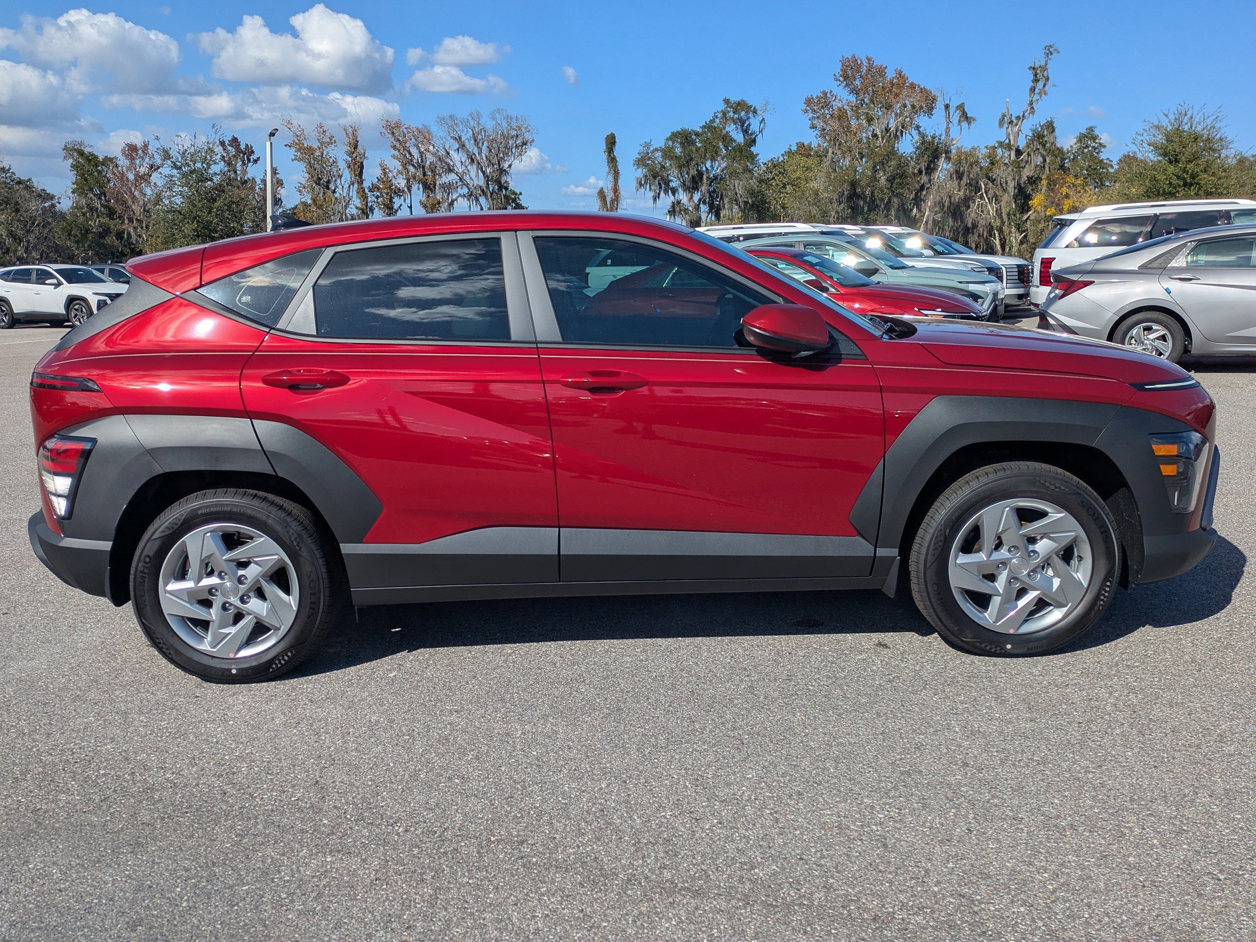 New 2026 Hyundai Kona SE image 2