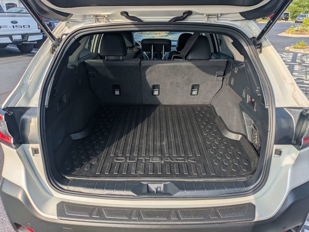 Certified 2025 Subaru Outback Onyx Edition AWD/4WD image 14
