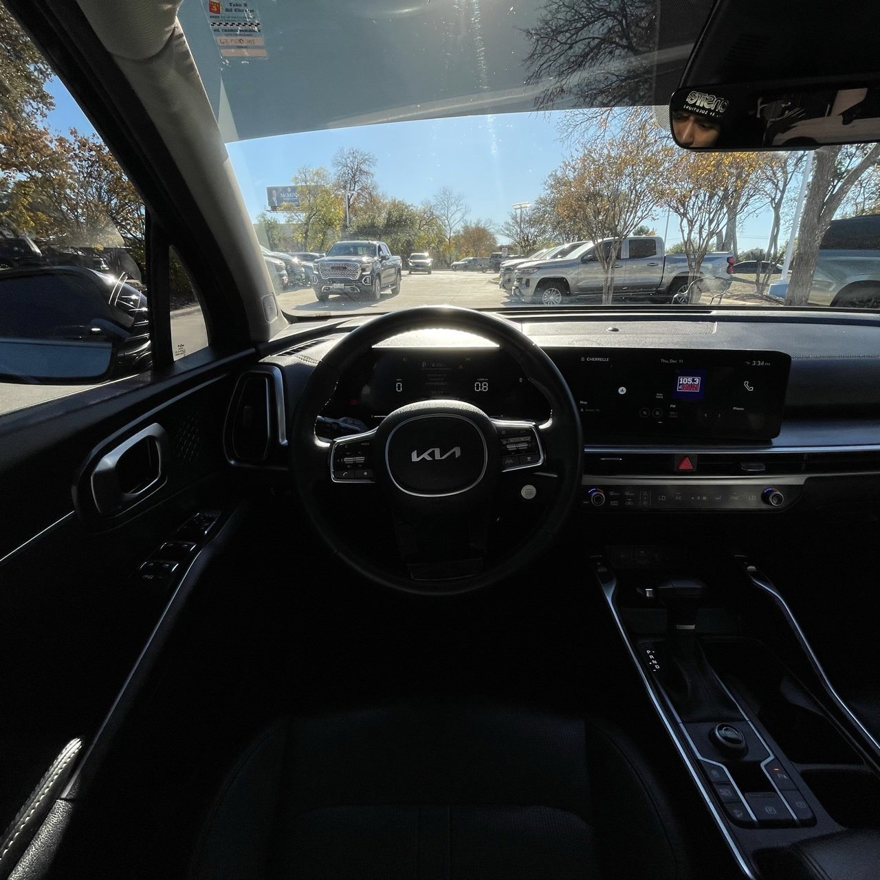 Used 2024 Kia Sorento EX w/ Panoramic Sunroof Package image 11