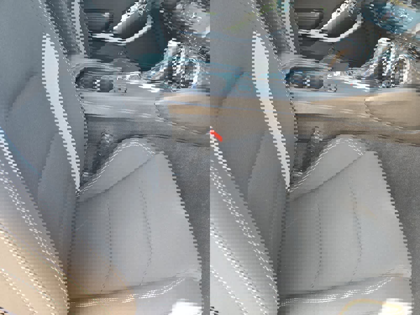 Used 2022 Chevrolet Camaro LT w/ RS Package image 17