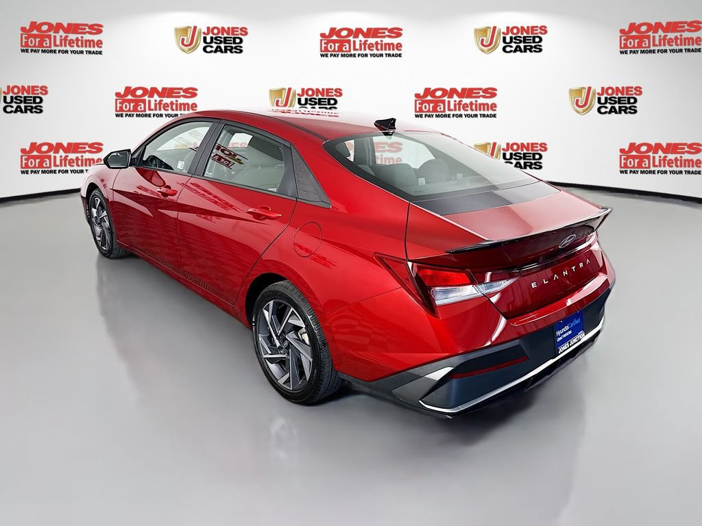 Certified 2025 Hyundai Elantra Sport FWD image 2