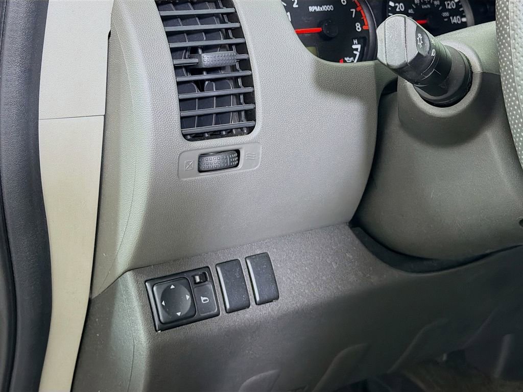 Used 2015 Nissan Xterra S w/ Value Package image 11