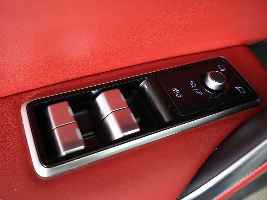 Used 2023 Jaguar F-PACE R-Dynamic S image 42