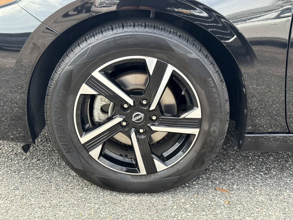Certified 2024 Nissan Sentra SV FWD image 11