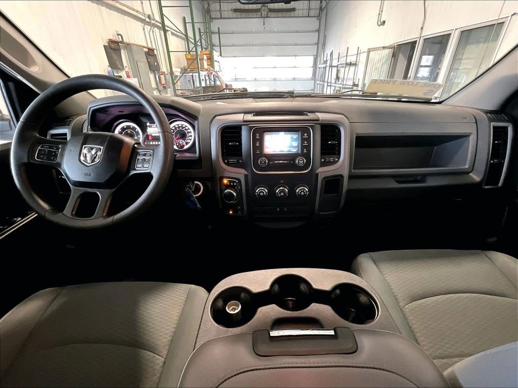 Used 2018 RAM 1500 Express w/ Black Ram 1500 Express Group image 21