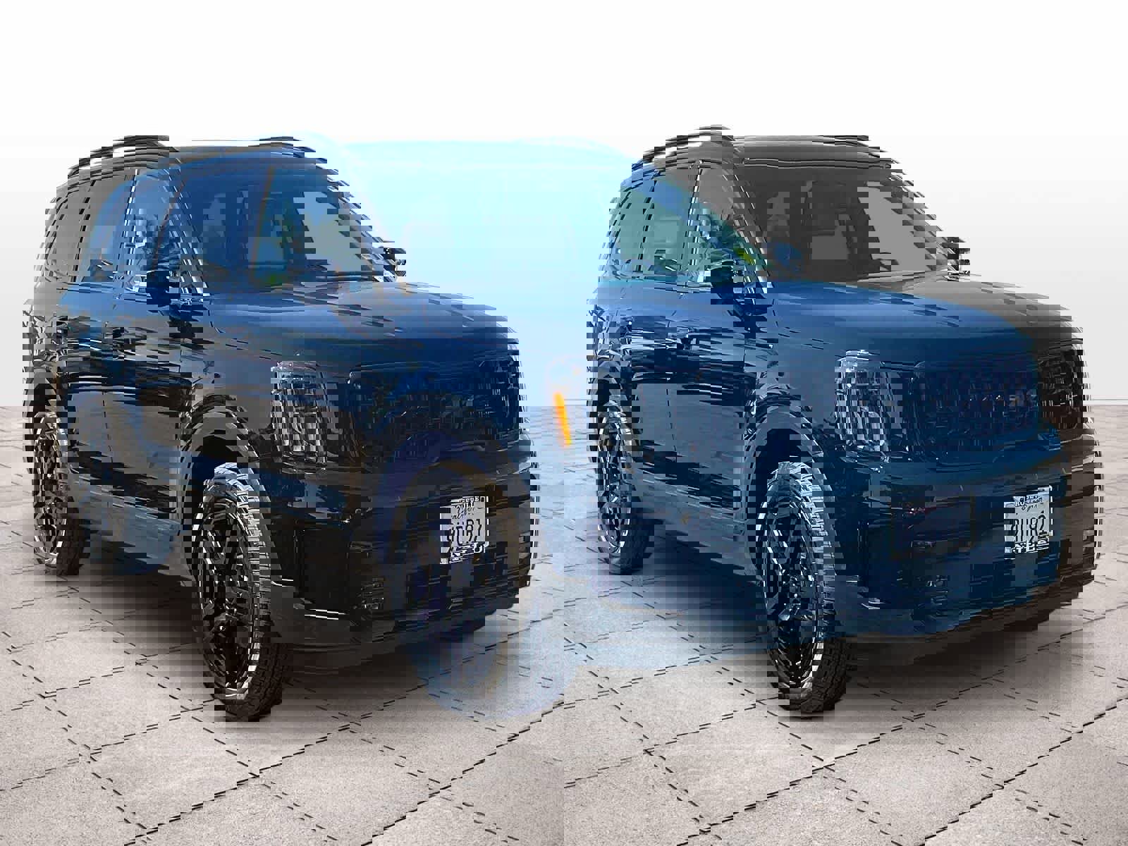 Used 2025 Kia Telluride SX X-Line image 2