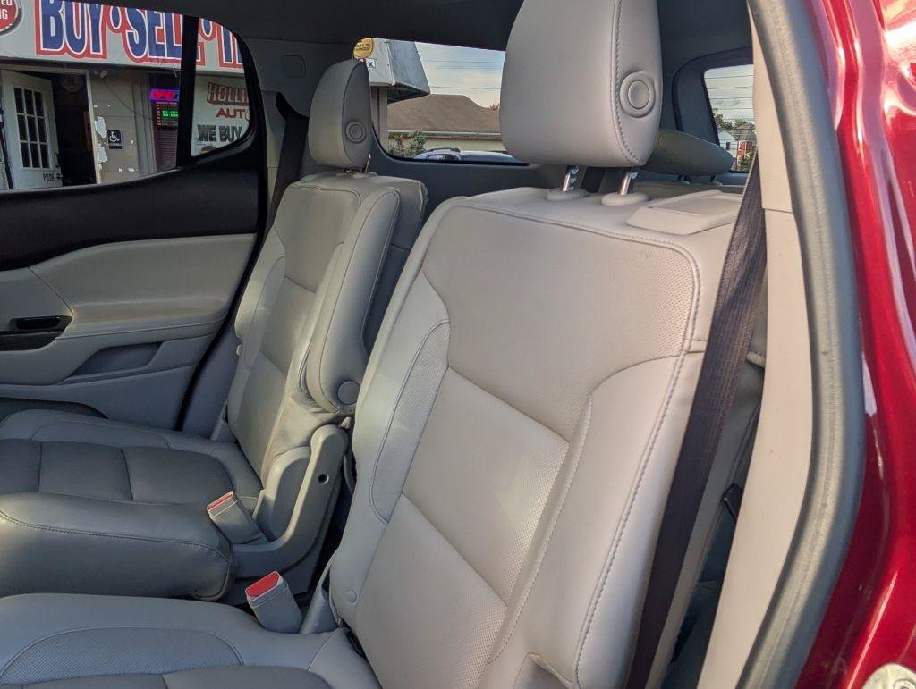 Used 2017 GMC Acadia SLT AWD/4WD image 33