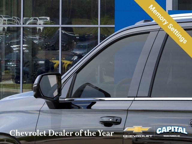 New 2026 Chevrolet Suburban LT w/ Comfort Package AWD/4WD image 13