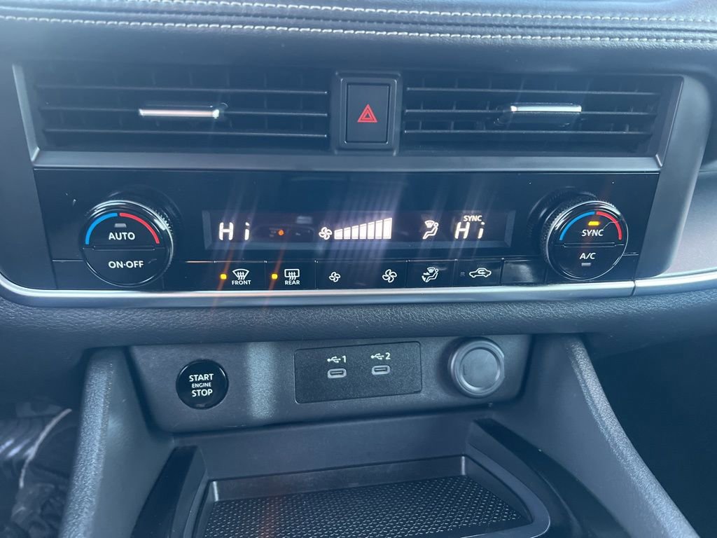 Certified 2024 Nissan Rogue SV image 55