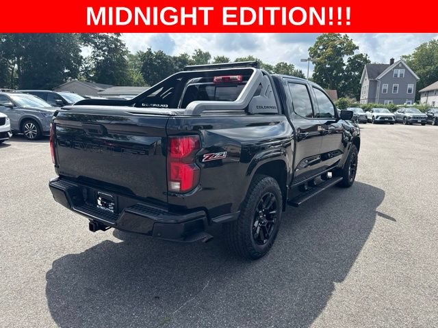 Used 2025 Chevrolet Colorado Z71 w/ Midnight Edition AWD/4WD image 6