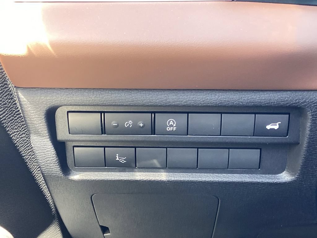 New 2026 Mitsubishi Outlander SEL FWD image 14