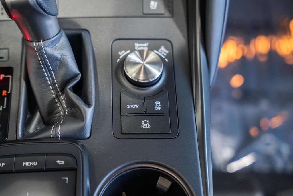Used 2021 Lexus IS 350 F Sport w/ Dynamic Handling Package AWD/4WD image 27
