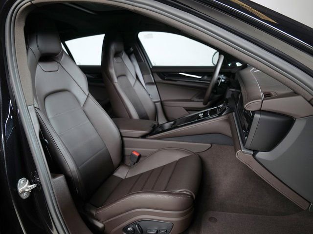 New 2025 Porsche Panamera 4 image 11