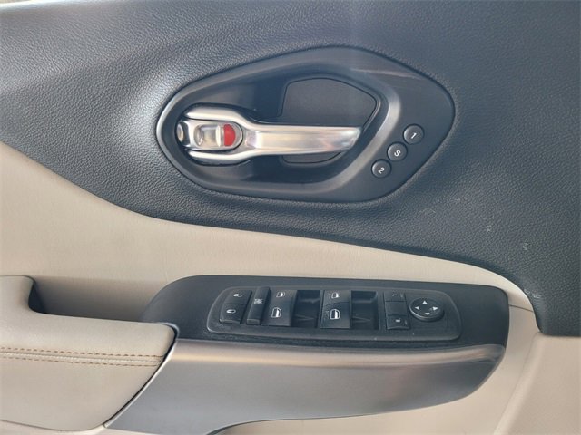 Used 2021 Jeep Cherokee Limited w/ Elite Package image 23