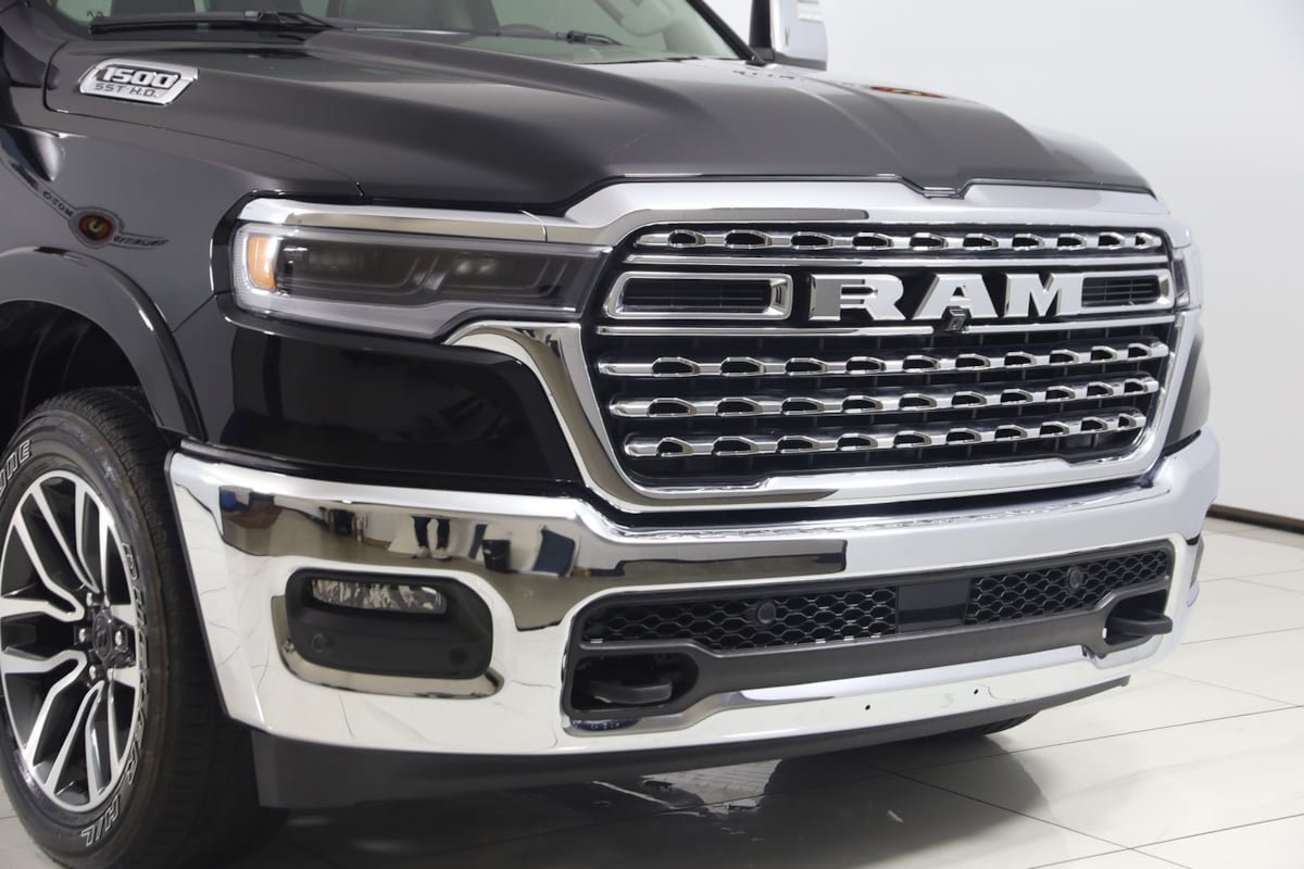 Used 2025 RAM 1500 Limited w/ Trailer Tow Group AWD/4WD image 48
