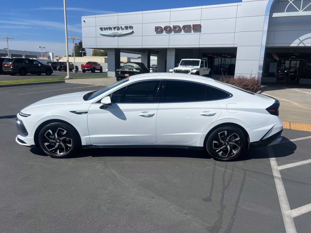 Used 2025 Hyundai Sonata SEL FWD image 16