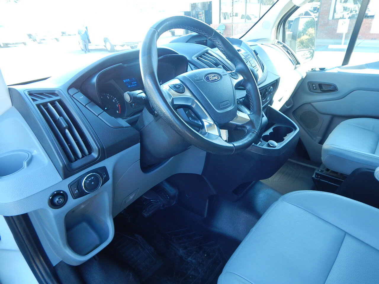 Used 2019 Ford Transit 350 w/ Premium Package RWD image 18