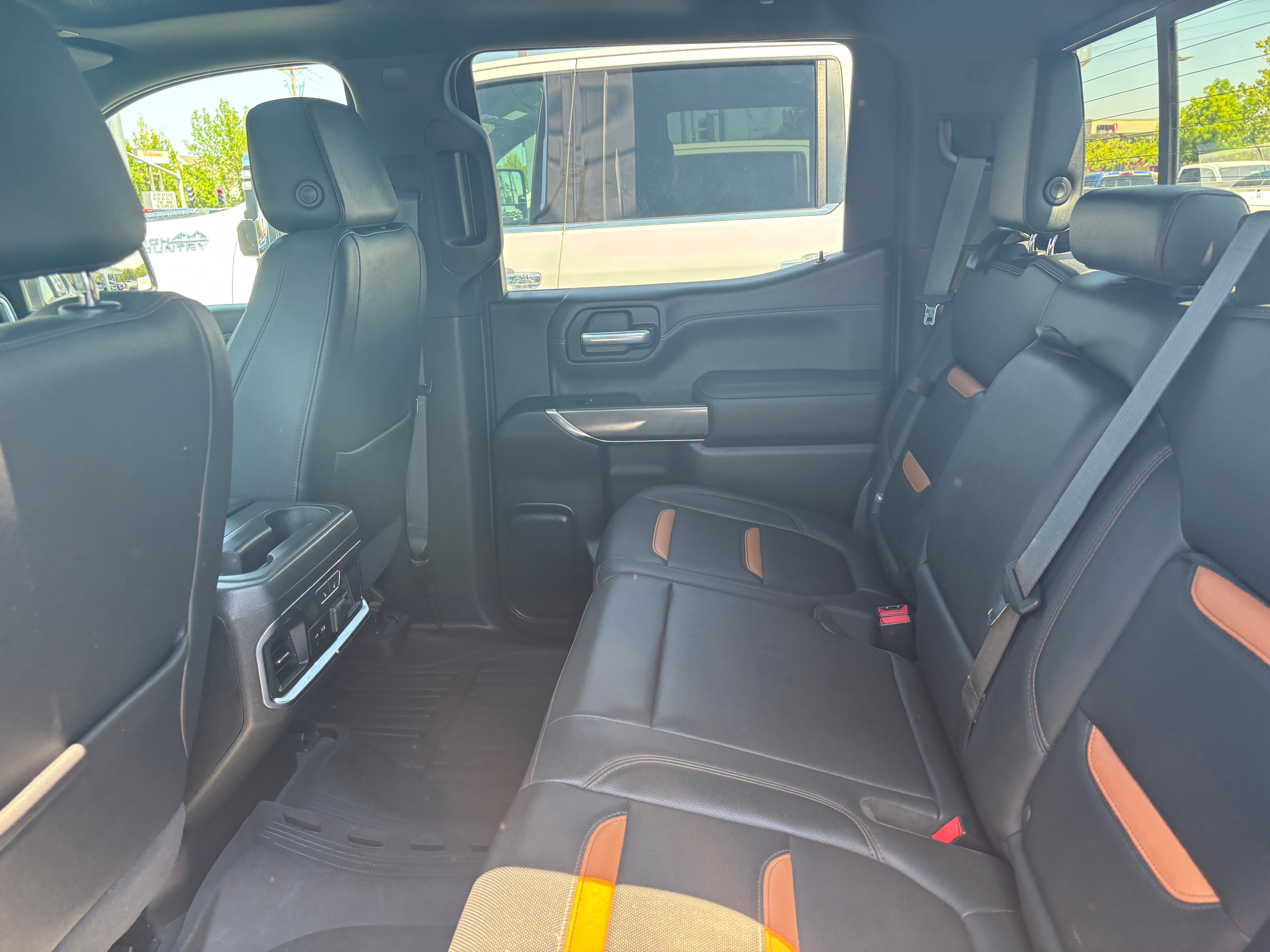 Used 2021 GMC Sierra 1500 AT4 w/ AT4 Premium Package image 18