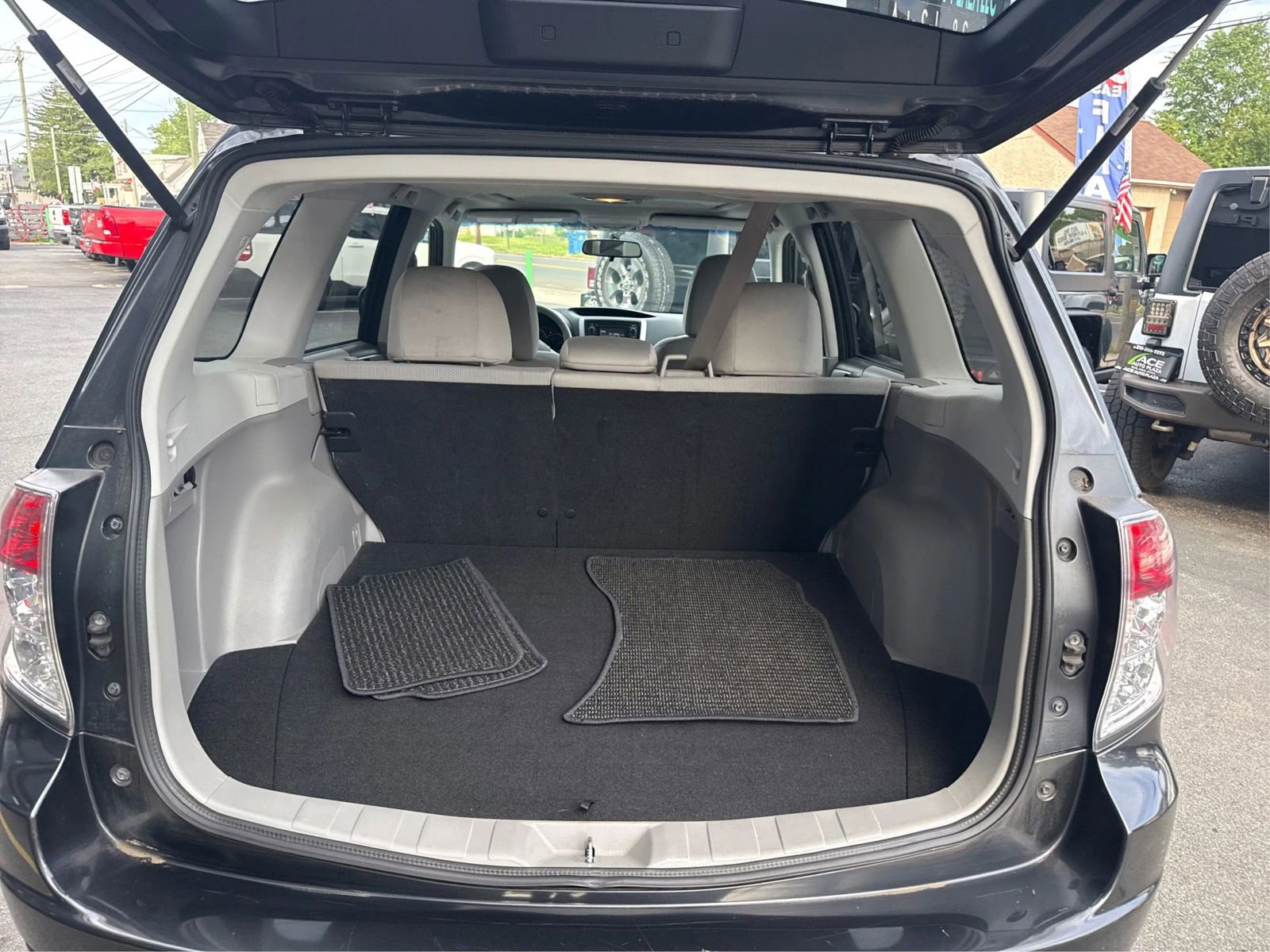 Used 2012 Subaru Forester 2.5X Premium w/ All-Weather Pkg AWD/4WD image 13