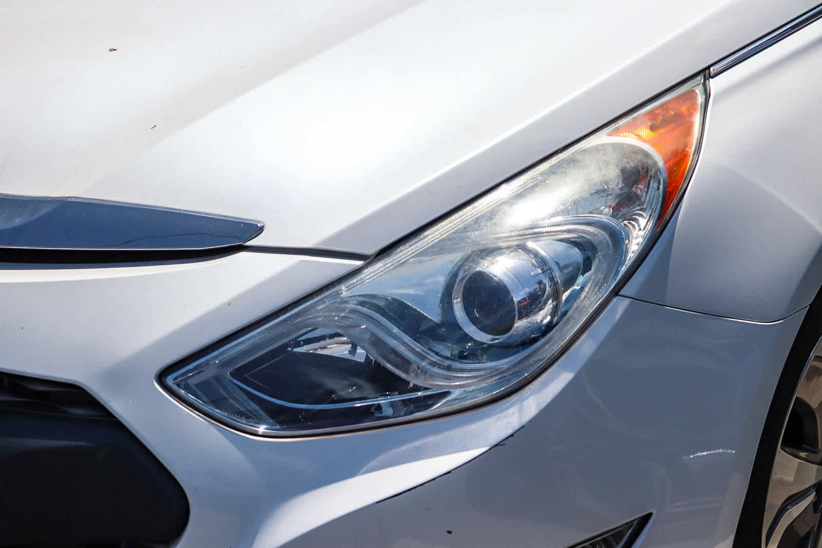 Used 2015 Hyundai Sonata Limited w/ Option Group 02 FWD image 2