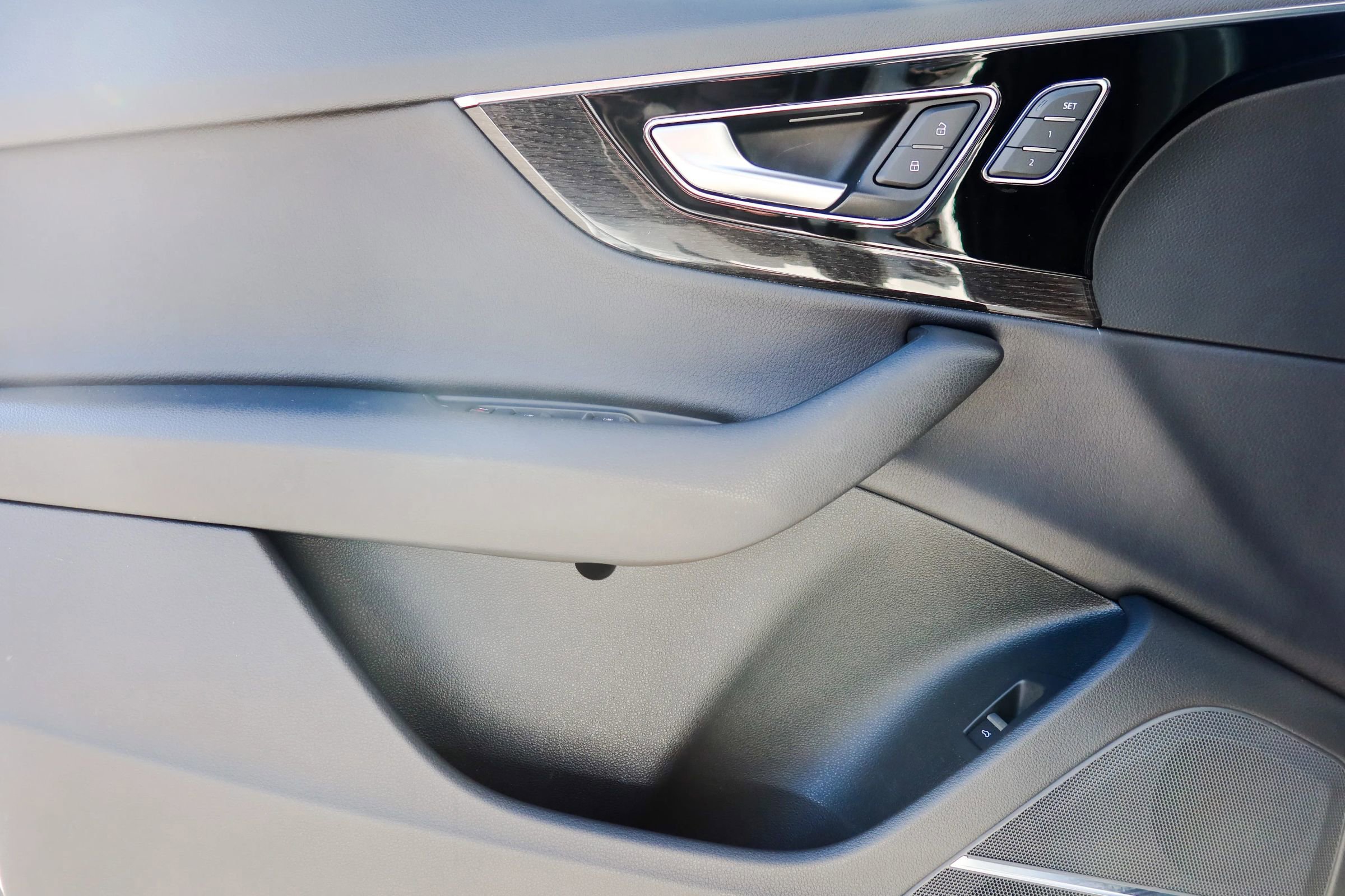 Used 2018 Audi Q7 3.0T Prestige w/ Prestige Package image 12