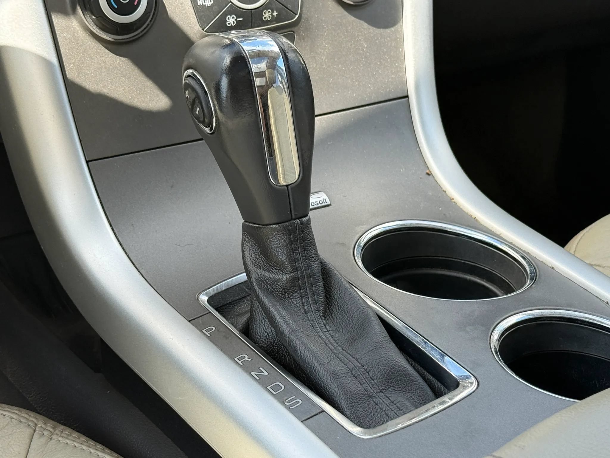 Used 2013 Ford Edge SEL FWD image 26
