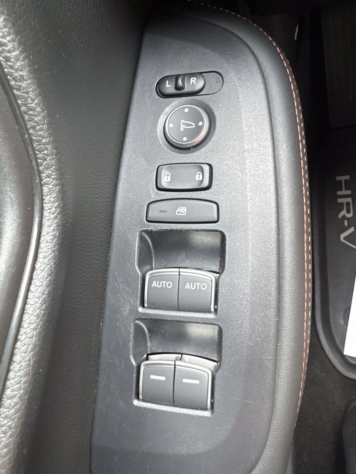 Used 2025 Honda HR-V Sport image 21