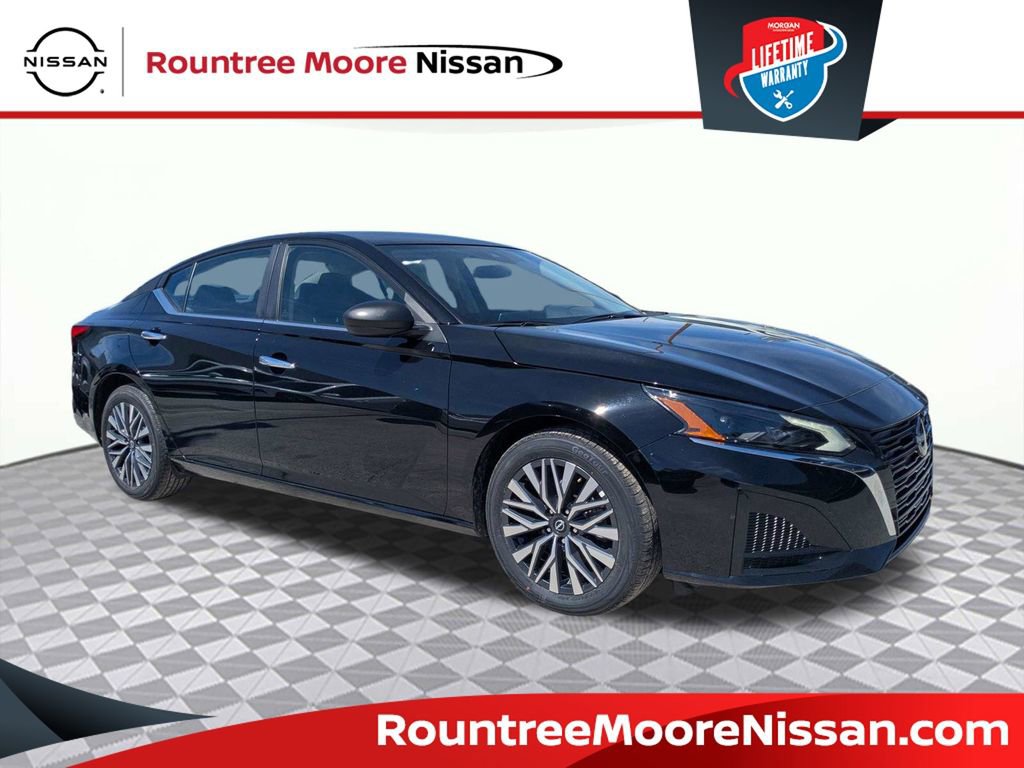 Used 2025 Nissan Altima 2.5 SV