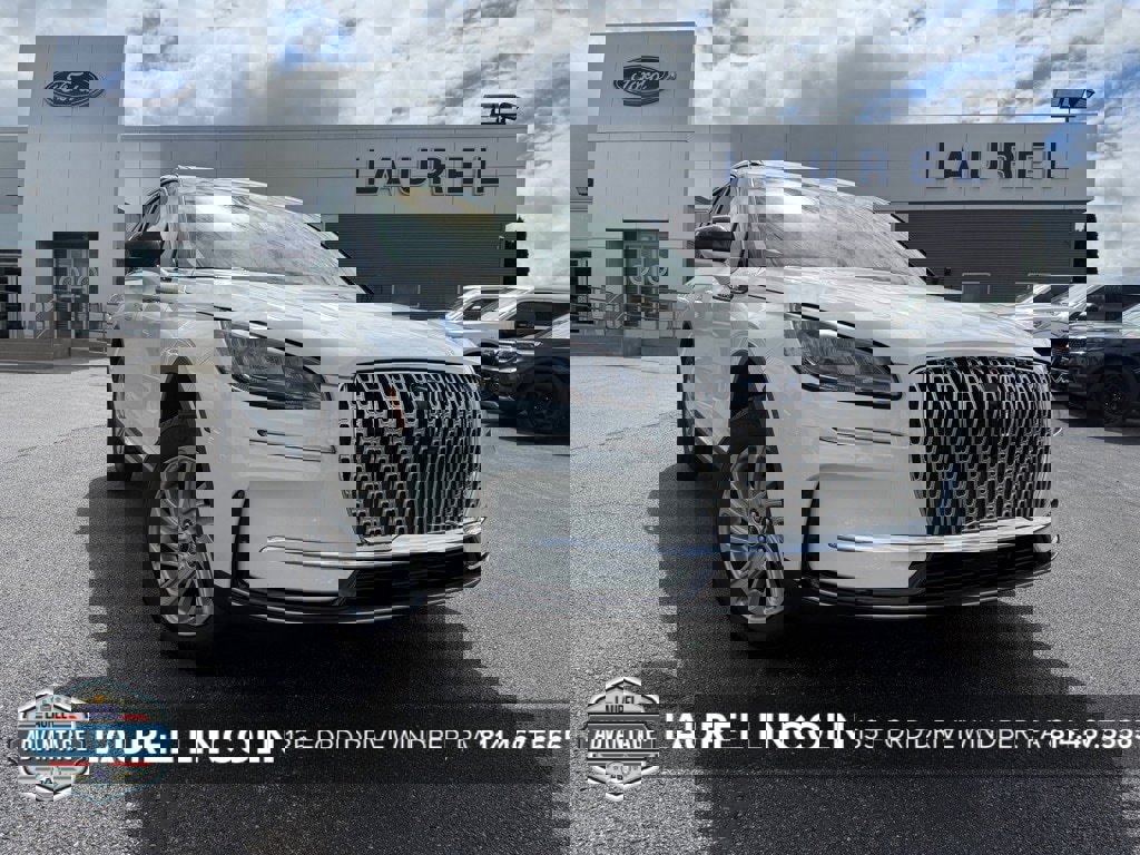 New 2025 Lincoln Corsair AWD image 1
