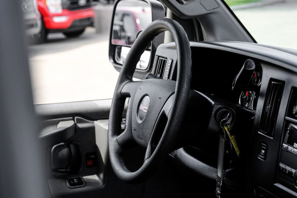 Used 2021 GMC Savana 2500 w/ Driver Convenience Package image 10