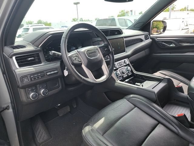 Used 2023 GMC Yukon Denali AWD/4WD image 9