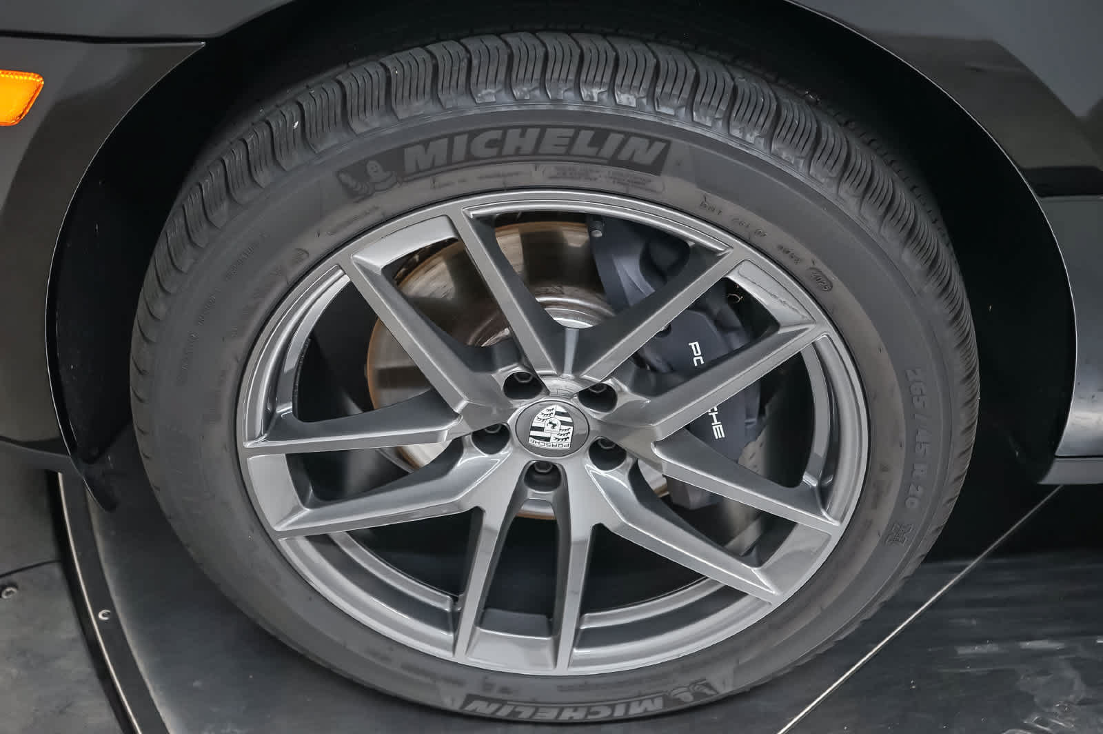 Certified 2026 Porsche Macan Turbo AWD/4WD image 13