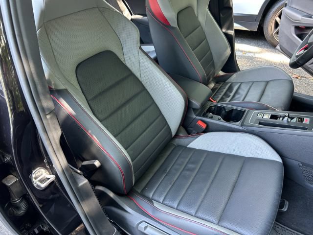 Used 2022 Volkswagen GTI SE FWD image 25