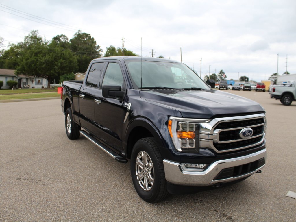Used 2022 Ford F150 XLT w/ Equipment Group 302A High image 3