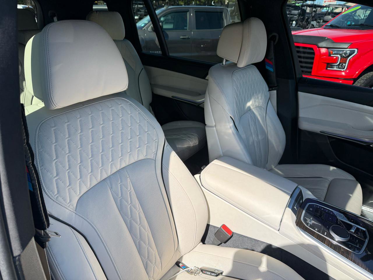 Used 2025 BMW X7 M60i image 21