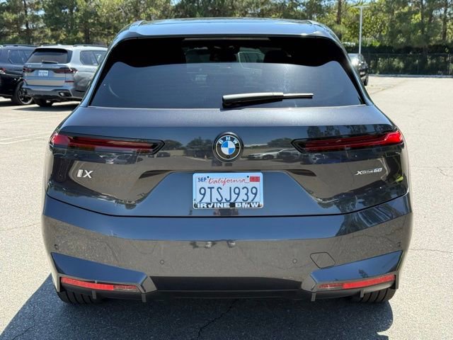 Used 2026 BMW iX xDrive60 w/ Premium Package AWD/4WD image 6