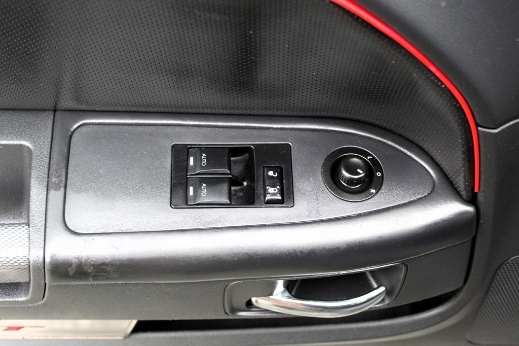 Used 2014 Dodge Challenger R/T Plus image 9