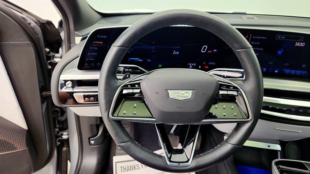 Used 2025 Cadillac Lyriq Luxury RWD image 13