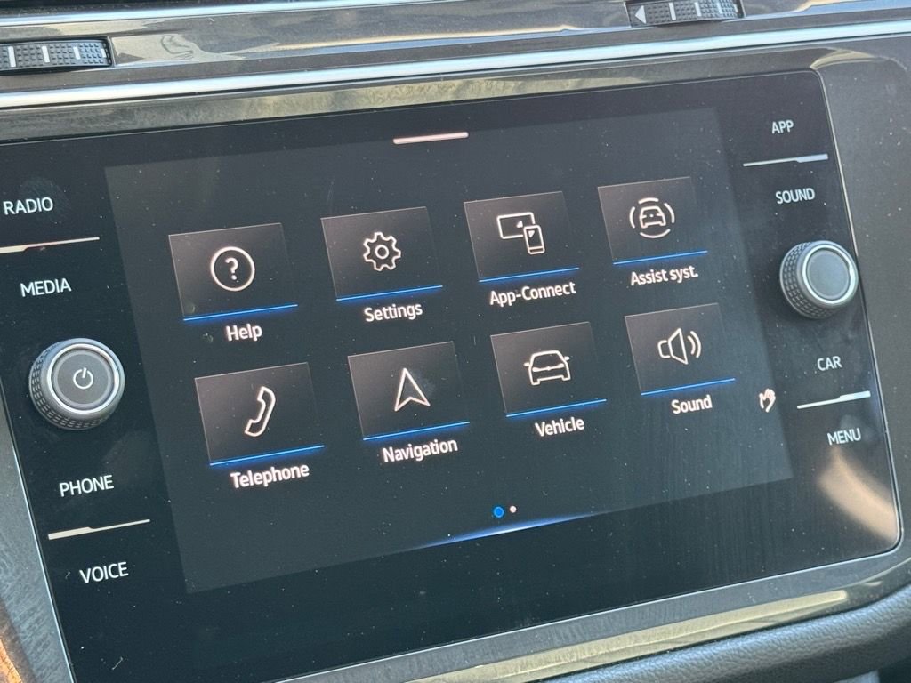 Used 2024 Volkswagen Tiguan SE image 21